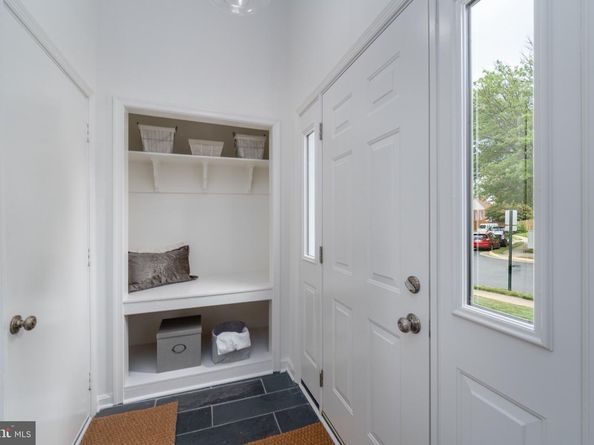 6545 River Tweed Lane, Alexandria VA 22312