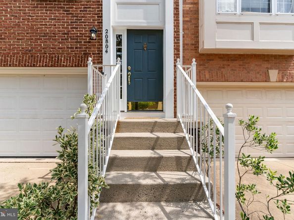 20804 Miranda Falls Square, Sterling VA 20165