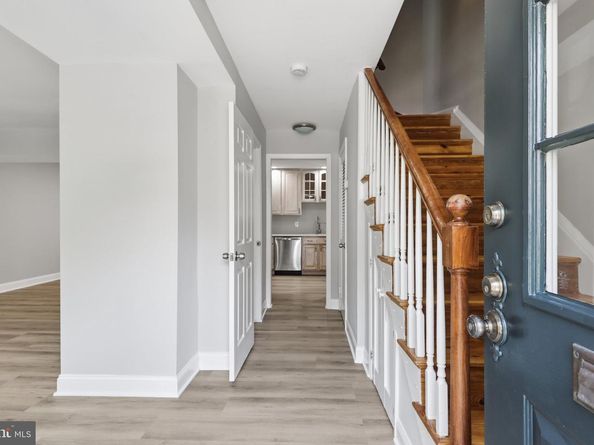 6735 Kenwood Forest Lane 40, Chevy Chase MD 20815