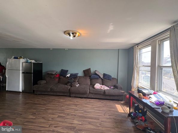 6638 Horrocks Street, Philadelphia PA 19149