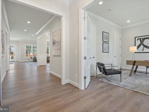 115 Saint Andrews Drive NE, Vienna VA 22180