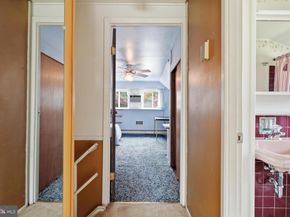 58 Trail Road, Levittown PA 19056