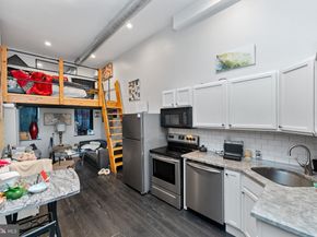 1305 N 15TH Street, Philadelphia PA 19121