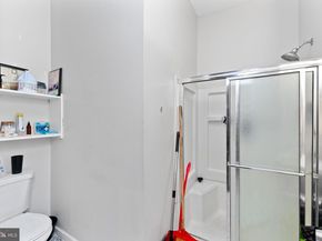 1305 N 15TH Street, Philadelphia PA 19121