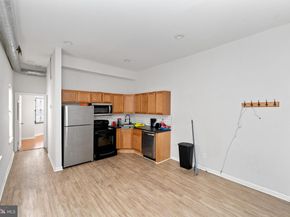 1305 N 15TH Street, Philadelphia PA 19121