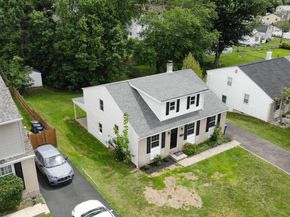 2921 Senak Road, Abington PA 19001