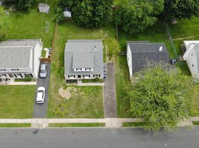2921 Senak Road, Abington PA 19001