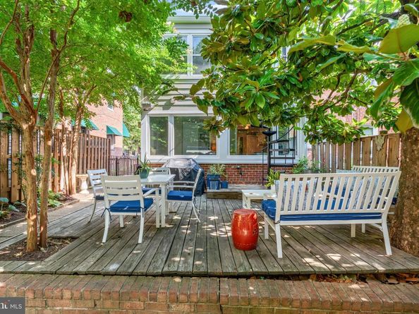510 26TH Road S, Arlington VA 22202
