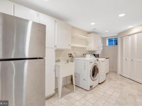1521 Forest Villa Lane, Mclean VA 22101