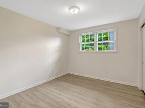 1521 Forest Villa Lane, Mclean VA 22101