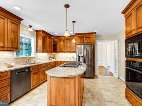 2515 Halterbreak Court, Herndon VA 20171