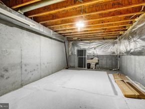 2515 Halterbreak Court, Herndon VA 20171