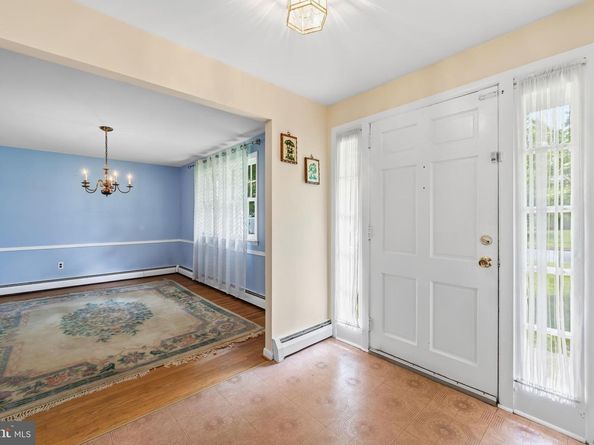340 Hampton Drive, Feasterville Trevose PA 19053