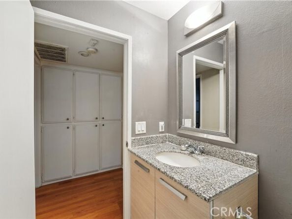 6250 Fulton Avenue 104, Van Nuys (los Angeles) CA 91401