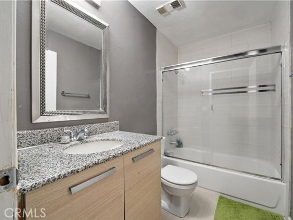 6250 Fulton Avenue 104, Van Nuys (los Angeles) CA 91401