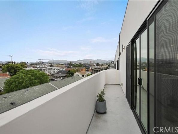 4136 Normal Avenue 3/4, Los Angeles CA 90029