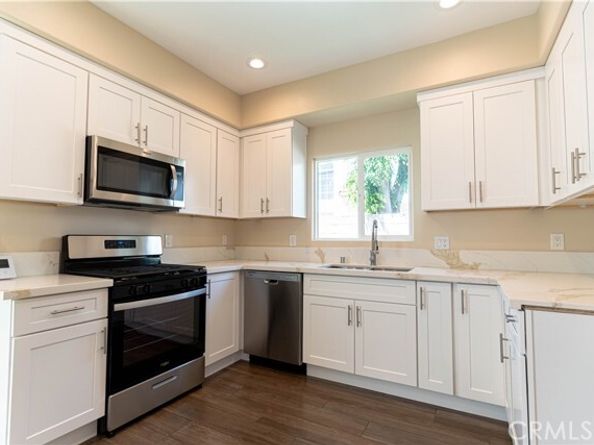9246 Cedros Avenue 6, Panorama City (los Angeles) CA 91402