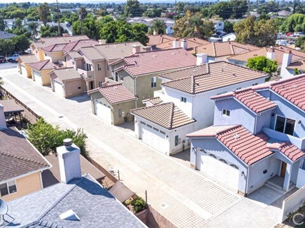 9246 Cedros Avenue 6, Panorama City (los Angeles) CA 91402