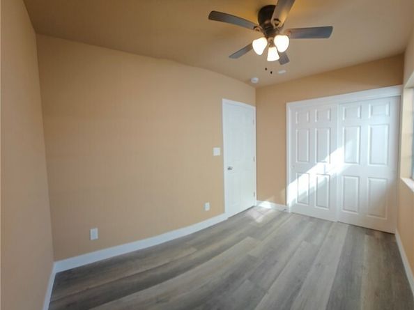 1402 E O, Wilmington (los Angeles) CA 90744