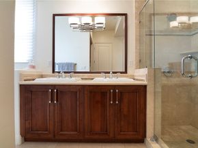 11323 Huston St 4, North Hollywood (los Angeles) CA 91601