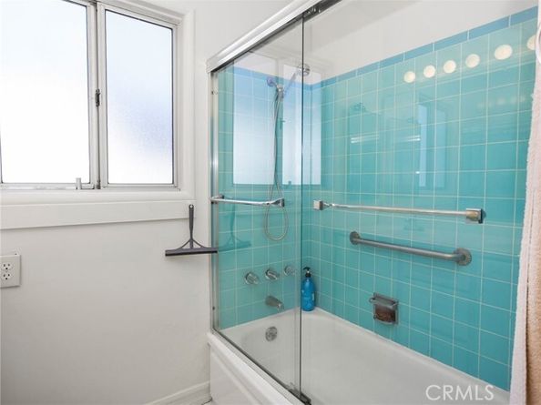 6633 Riverton Avenue, North Hollywood (los Angeles) CA 91606