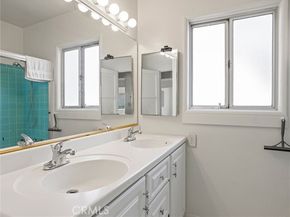 6633 Riverton Avenue, North Hollywood (los Angeles) CA 91606