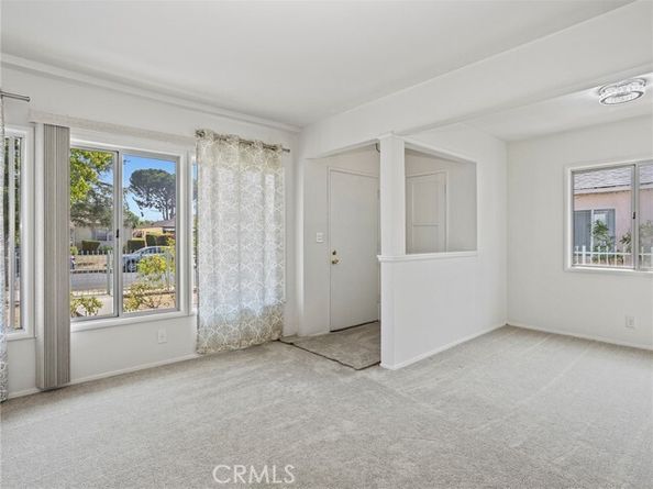 6633 Riverton Avenue, North Hollywood (los Angeles) CA 91606