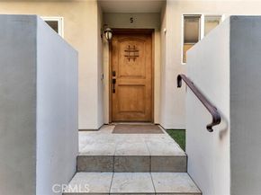 10866 Bluffside 5, Studio City (los Angeles) CA 91604