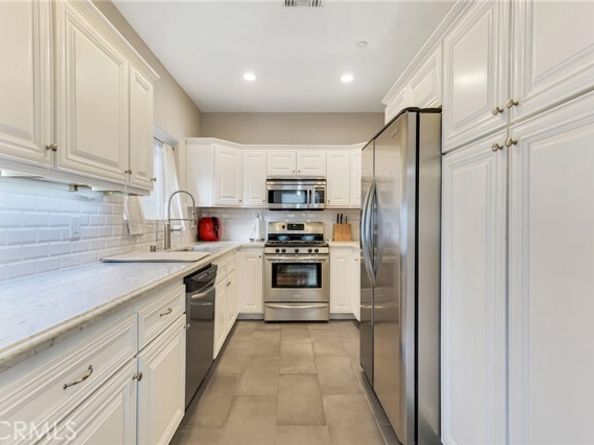 10866 Bluffside 5, Studio City (los Angeles) CA 91604