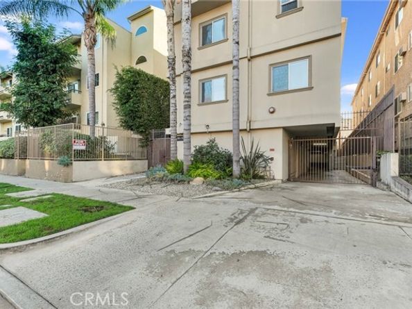 10866 Bluffside 5, Studio City (los Angeles) CA 91604