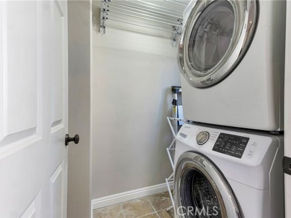 10866 Bluffside 5, Studio City (los Angeles) CA 91604