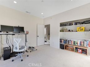 10866 Bluffside 5, Studio City (los Angeles) CA 91604