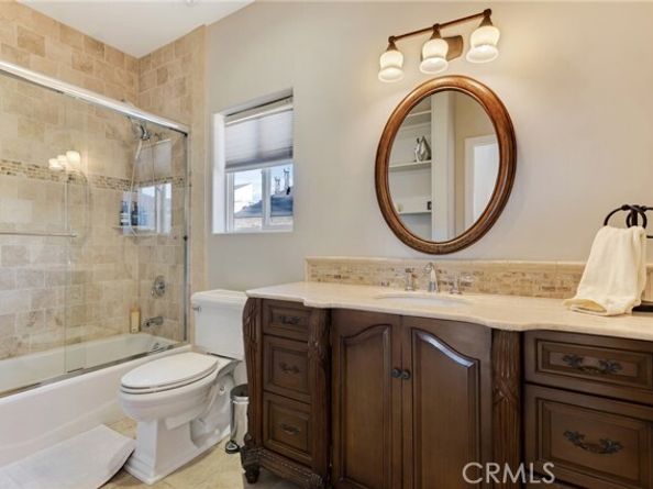 10866 Bluffside 5, Studio City (los Angeles) CA 91604