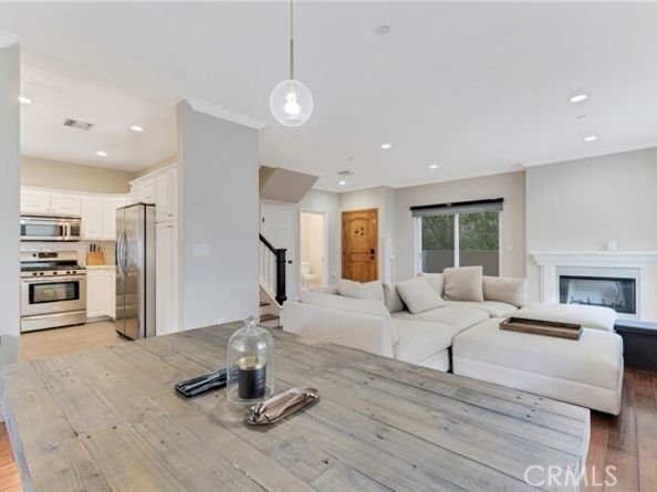 10866 Bluffside 5, Studio City (los Angeles) CA 91604