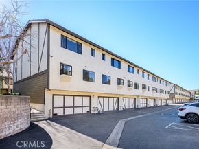 21145 Lassen 3, Chatsworth (los Angeles) CA 91311