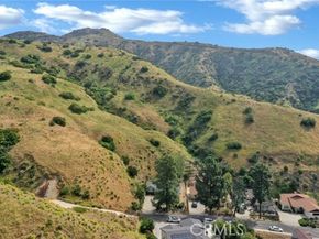 8520 Springford Drive, Sun Valley (los Angeles) CA 91352