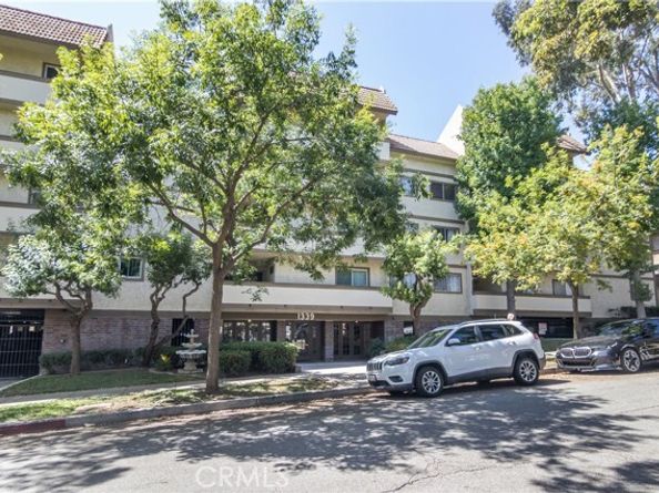 1339 N Columbus 106, Glendale CA 91202