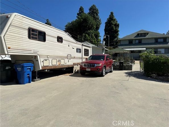 425 N Canyon, Monrovia CA 91016