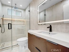 13433 Ebell Street, Panorama City (los Angeles) CA 91402