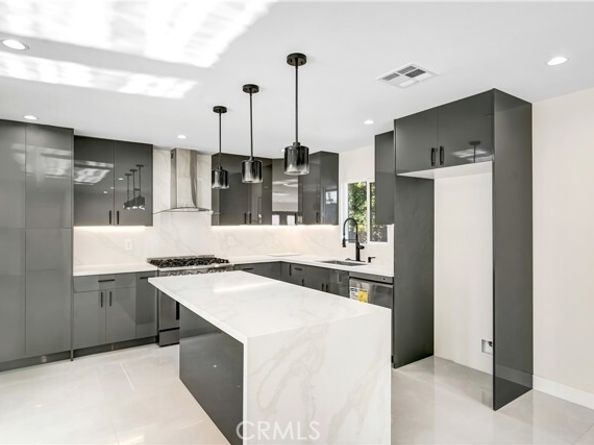 13433 Ebell Street, Panorama City (los Angeles) CA 91402