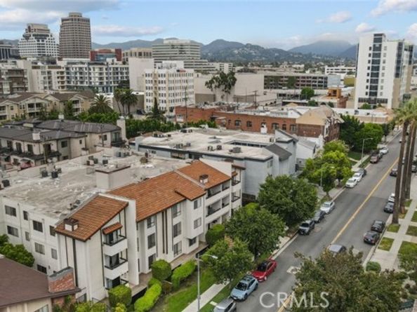 339 W Wilson 305, Glendale CA 91203