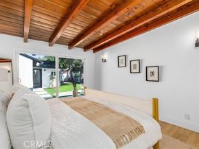 5758 Costello Avenue, Van Nuys (los Angeles) CA 91401