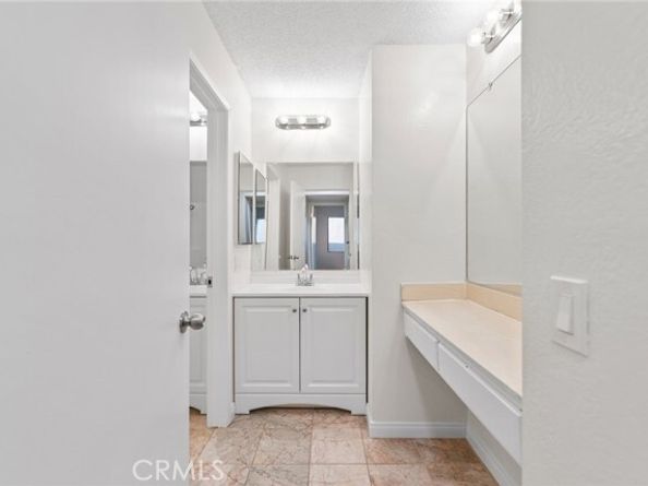 600 W 3rd Street 107, Santa Ana CA 92701