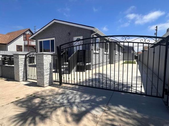 3171 K Street, San Diego CA 92102