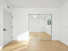 18438 Los Alimos St, Northridge (los Angeles) CA 91326