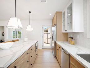 18438 Los Alimos St, Northridge (los Angeles) CA 91326