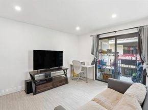 10174 Camino Ruiz 46, San Diego CA 92126