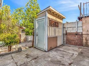 1938 Avenida De La Cruz, San Ysidro (san Diego) CA 92173