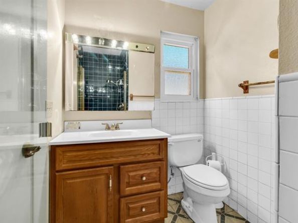 1938 Avenida De La Cruz, San Ysidro (san Diego) CA 92173