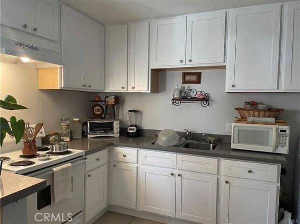 2516 S Rosewood, Santa Ana CA 92707